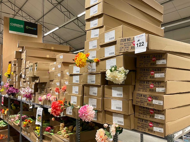 Emerald en silka kunstbloemen - afbeelding 1 van  13