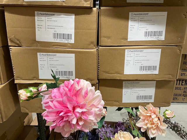 Emerald en silka kunstbloemen - afbeelding 8 van  13