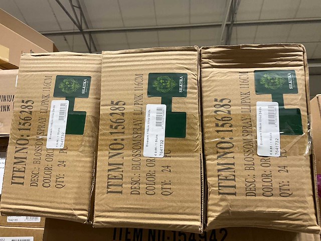 Emerald en silka kunstbloemen - afbeelding 13 van  13