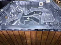 Emerald / gecko - jacuzzi - afbeelding 4 van  7