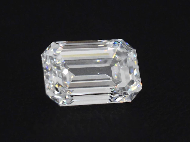 Emerald moissaniet 5.00 ct - afbeelding 2 van  2