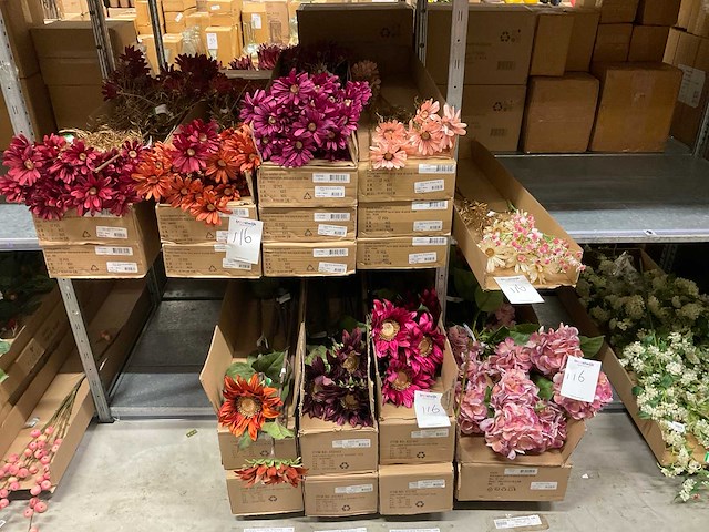 Emerald partij zijde bloemen - afbeelding 1 van  6