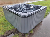 Emerald spa 7 persoons jacuzzi en buitenspa - afbeelding 7 van  28