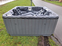 Emerald spa 7 persoons jacuzzi en buitenspa - afbeelding 9 van  28