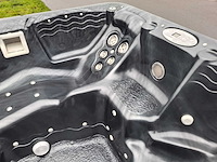 Emerald spa 7 persoons jacuzzi en buitenspa - afbeelding 26 van  28