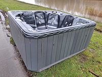 Emerald spa 7 persoons jacuzzi en buitenspa - afbeelding 3 van  28