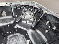 Emerald spa 7 persoons jacuzzi en buitenspa - afbeelding 15 van  28