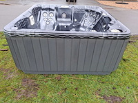 Emerald spa 7 persoons jacuzzi en buitenspa - afbeelding 21 van  28