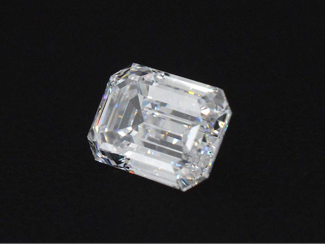 Emerald van 4.00 carat (gecertificeerd) - afbeelding 2 van  2