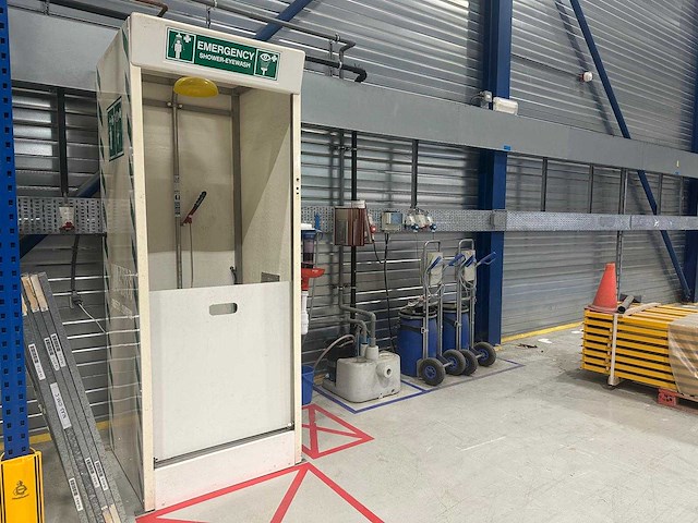 Emergency shower-eyewash - afbeelding 1 van  4