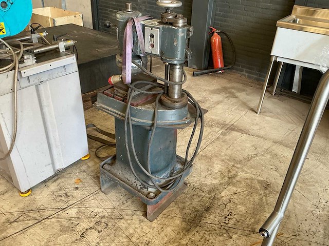 Emf dordt 226b kolomboormachine - afbeelding 5 van  11