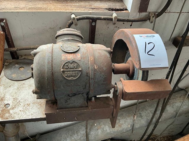 Emf vintagemodel werkbankslijpmachine - afbeelding 1 van  6