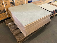 Emilgroup vloertegel 80x80 cm ca 17 m² - afbeelding 1 van  3