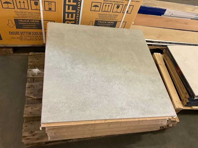 Emilgroup vloertegel 80x80 cm ca 17 m² - afbeelding 2 van  3