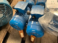 Emk elektromotor (5x) - afbeelding 2 van  2