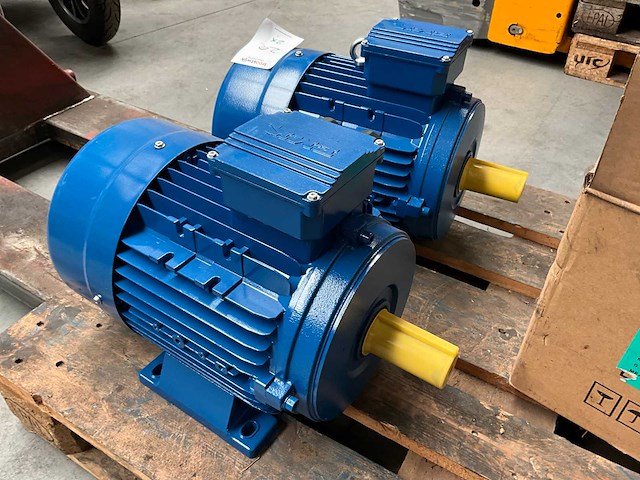 Emk kae2a132s* elektromotor (2x) - afbeelding 3 van  4