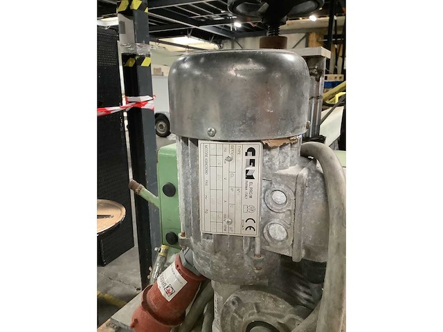 Emmedue s.r.l - steenzaagmachine - afbeelding 4 van  7