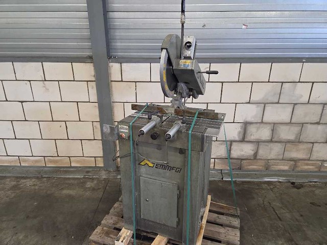 Emmegi - 1995 - 400s - afkortcirkelzaagmachine - afbeelding 2 van  9
