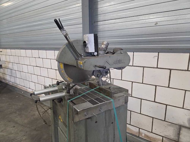 Emmegi - 1995 - 400s - afkortcirkelzaagmachine - afbeelding 7 van  9
