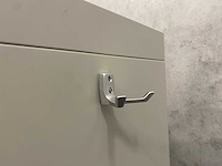 Emmein - hoge stalen roldeurkast met sleutel - afbeelding 8 van  9