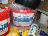 Emmer a 12l impregneermiddel funcosil en emmer a 8 kg mb 2k met verwerkings materialen. - afbeelding 3 van  4