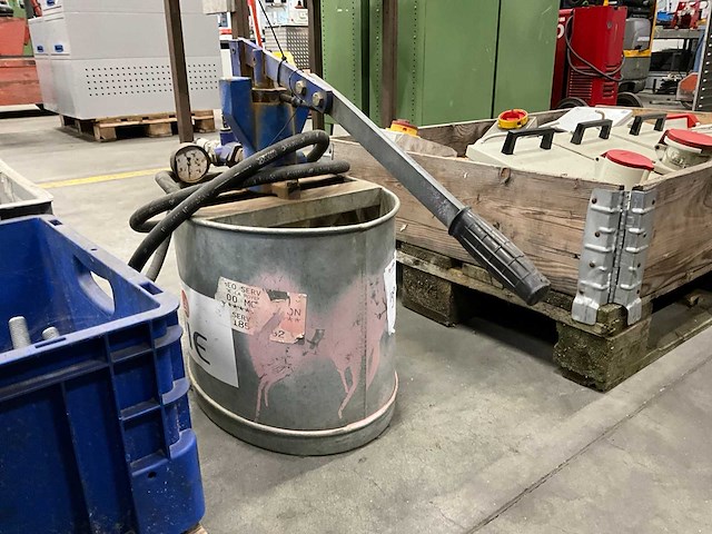 Emmer afperspomp - afbeelding 2 van  4