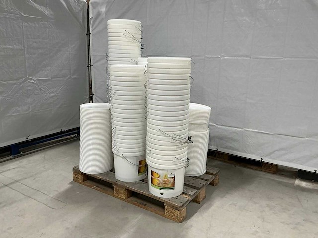 Emmer met deksel 17 ltr (94x) - afbeelding 4 van  5