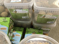 Emmers met divers vogelvoer (45x) - afbeelding 6 van  9