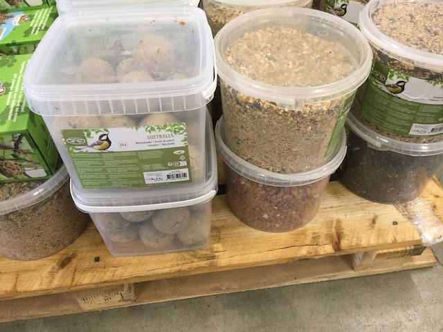 Emmers met divers vogelvoer (45x) - afbeelding 6 van  6