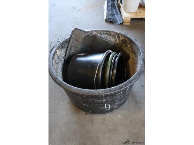 Emmers & speciekuip - afbeelding 1 van  3