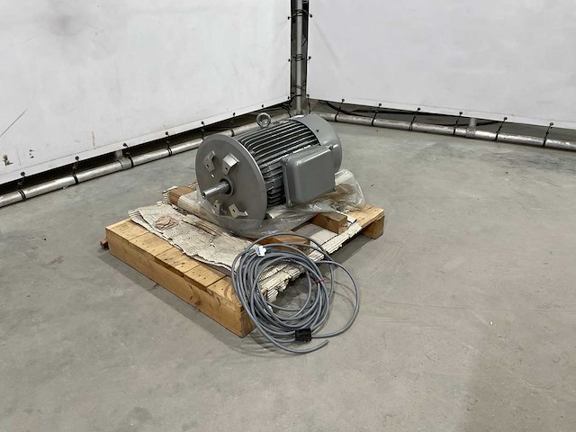 Emod - hefie3 160l/2a0 - elektro motor - afbeelding 5 van  7