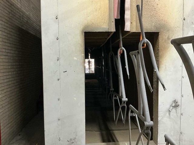 Emotech - otto müller poedercoat oven en productie lijn - afbeelding 15 van  23