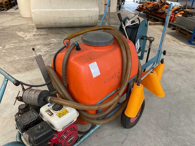 Empas pa330 spuitwagen - afbeelding 2 van  7