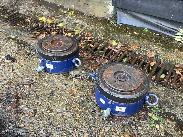 Enarpac hydraulische pers (2x) - afbeelding 1 van  3