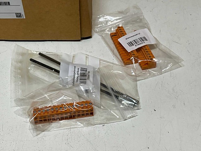 Endress + hauser linquisys m clm223 conductivity transmitter - afbeelding 3 van  7