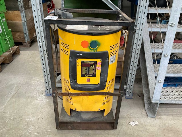 Energic plus ar-d 48-100 tractiebatterij acculader - afbeelding 1 van  4