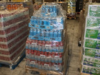 Energie drank prime in twee smaken waaronder bleu rasberry en ice pop in 60 verpakkingen a 12 stuks in tota... - afbeelding 1 van  2