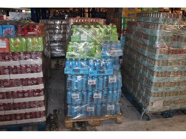 Energie drank prime in twee smaken waaronder lemon lime en ice pop in 66 verpakkingen a 12 stuks in totaal ... - afbeelding 1 van  2