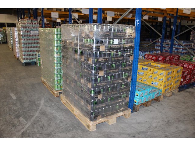 Energiedrank monster. 120 trays a 12 x 0,5l. 1440 blikken. tht 4-27. bod is inclusief 216 euro statiegeldwa... - afbeelding 1 van  3