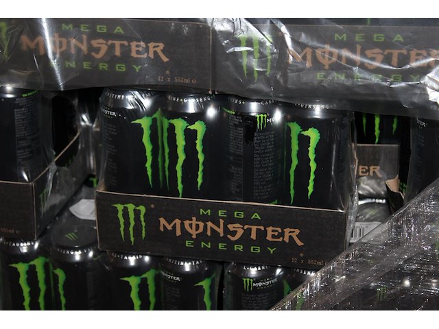 Energiedrank monster. 133 trays a 12 x 0,5l. 1596 blikken. tht 9-26. bod is inclusief 239,40 euro statiege... - afbeelding 3 van  3