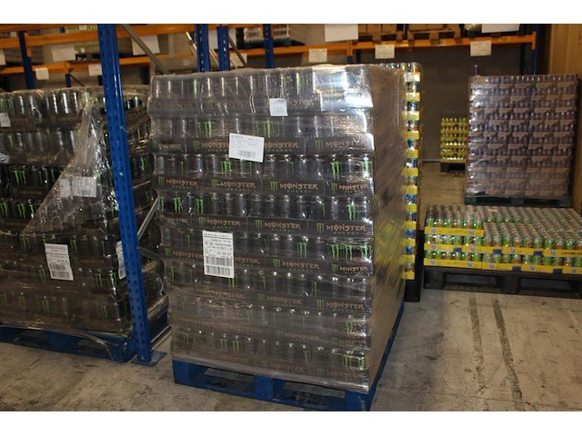 Energiedrank monster. 176 trays a 12 x 0,5l. 2112 blikken. tht 3-27. bod is inclusief 316,80 euro statiege... - afbeelding 1 van  6