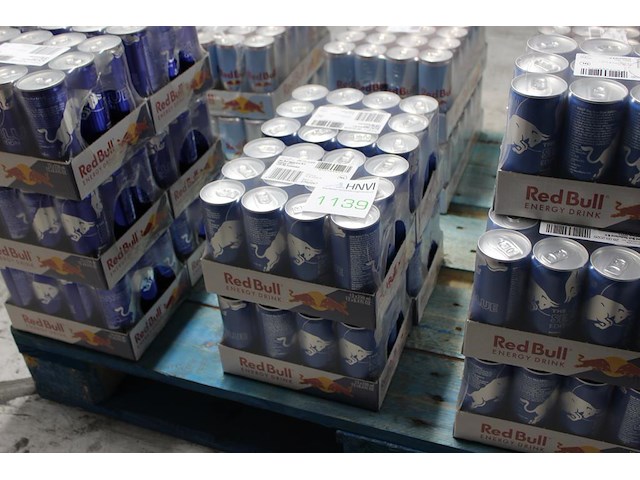 Energiedrank red bull sea blue edition juneberry 48 blikken. tht 3-26. bod is inclusief 7,20 euro statiegel... - afbeelding 1 van  2
