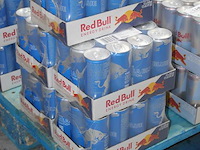 Energiedrank red bull sea blue edition juneberry 60 blikken. tht 3-26. bod is inclusief 9 euro statiegeldwa... - afbeelding 2 van  2