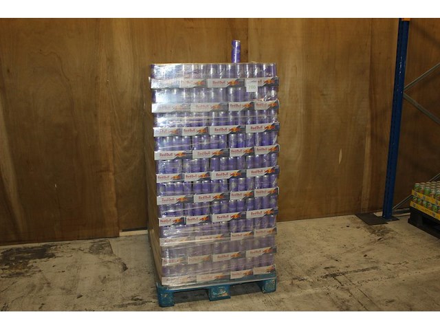 Energiedrank red bull spring edition walstro & grapefruit. 240 trays a 12 x 0,25l. 2880 blikken. tht 1-26. ... - afbeelding 1 van  4