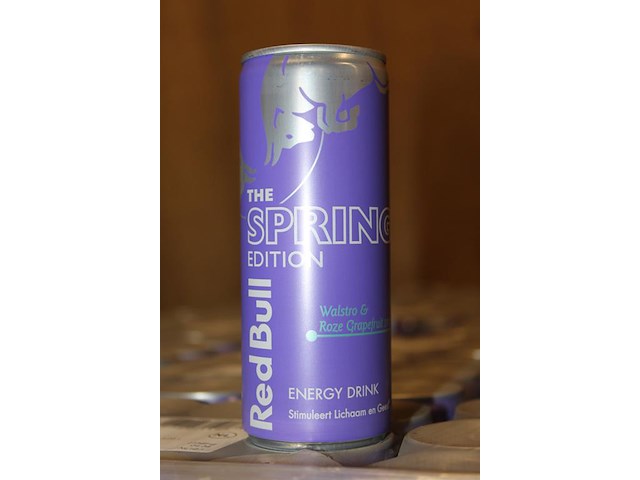 Energiedrank red bull spring edition walstro & grapefruit. 240 trays a 12 x 0,25l. 2880 blikken. tht 1-26. ... - afbeelding 3 van  4