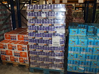 Energiedrank red bull spring edition walstro roze grapefruit. 240 trays a 12 x 0,25l. 2880 blikken. tht 3-2... - afbeelding 1 van  2