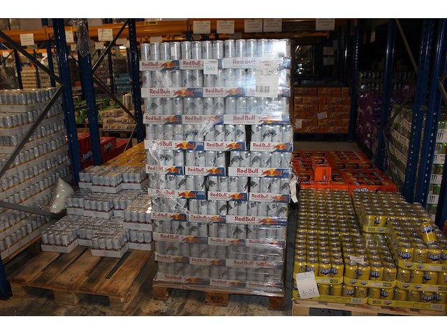 Energiedrank red bull white edition kokos blaubeere. 240 trays a 12 x 0,25l. 2880 blikken. tht 11-26. - afbeelding 1 van  3