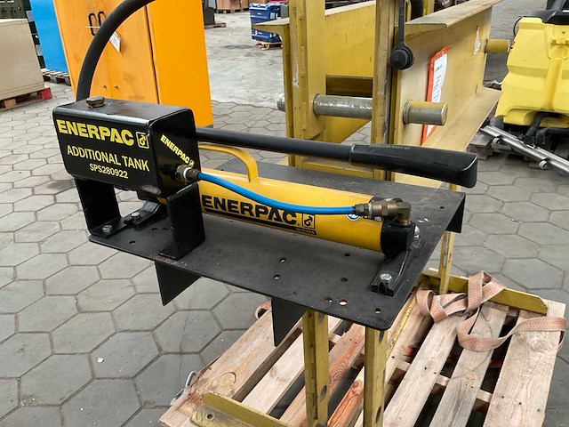 Enerpac c215900 hydraulische werkplaatspers - afbeelding 9 van  11