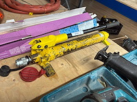 Enerpac hydrauliek pomp - afbeelding 1 van  3