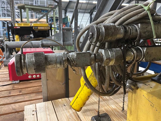 Enerpac hydrauliekpomp - afbeelding 4 van  5